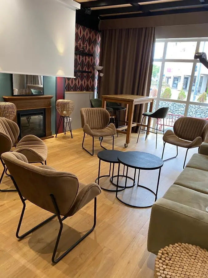 Hotel Ibis Saint Étienne - La Terrasse Francia